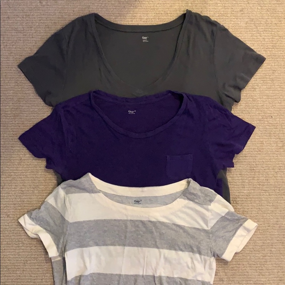 bundle of 3 Gap t shirts